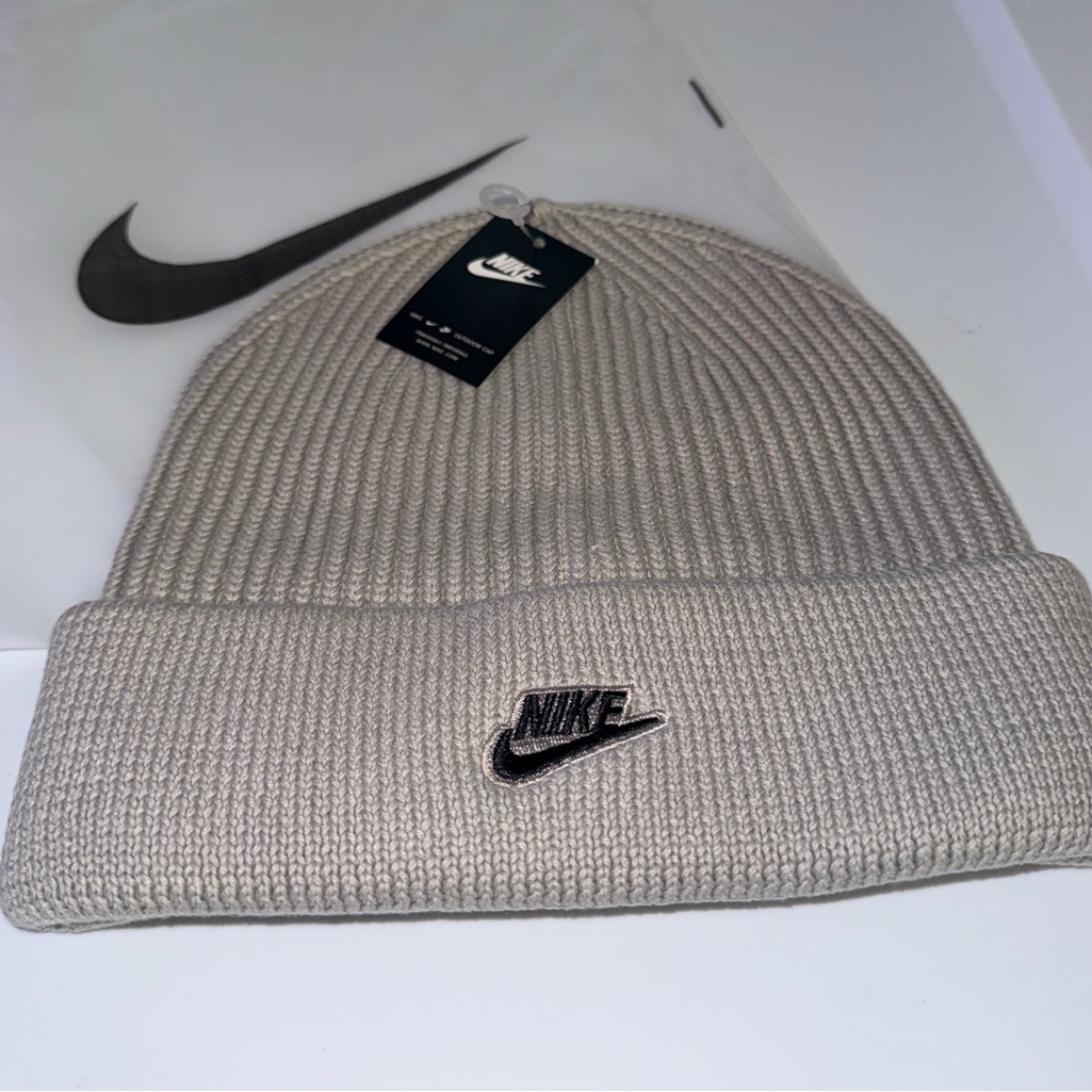 Nike Unisex Gray Knit Beanie